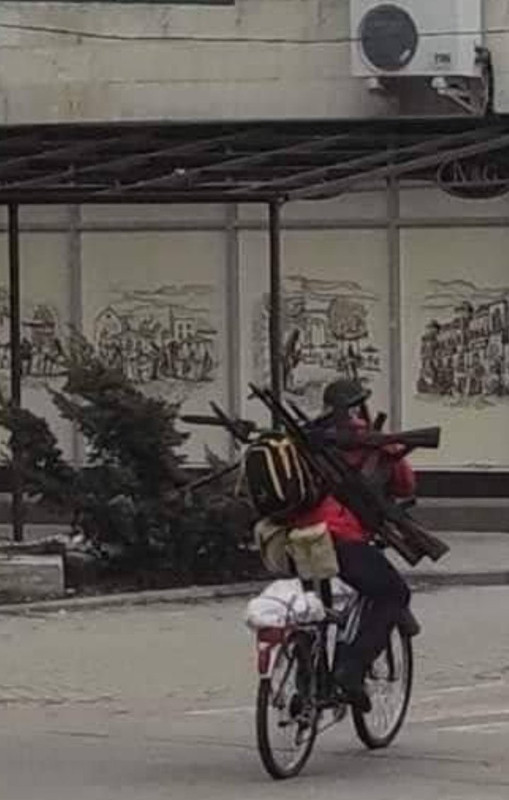 [Слика: FMinq-SHXMAAOXG7.jpg]