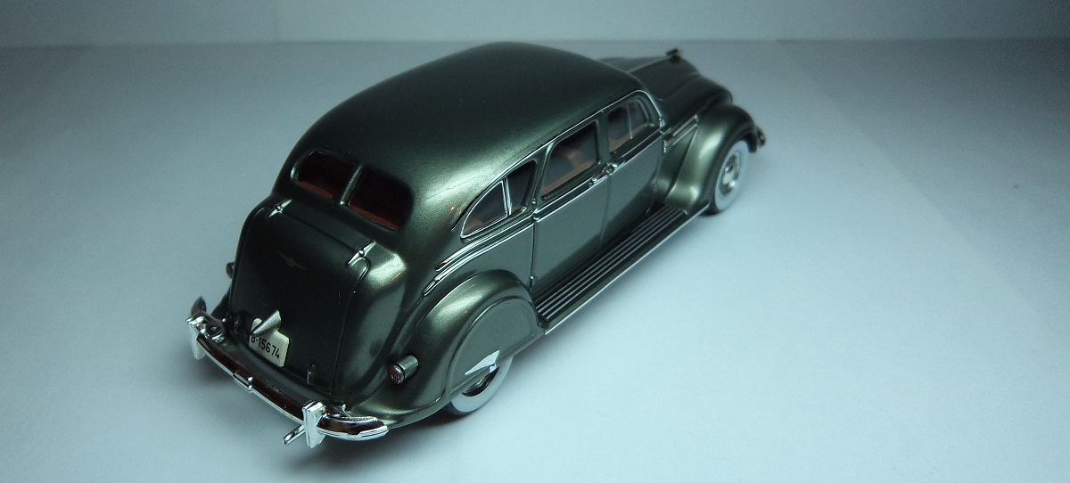 Chrysler Airflow Sedan (10)