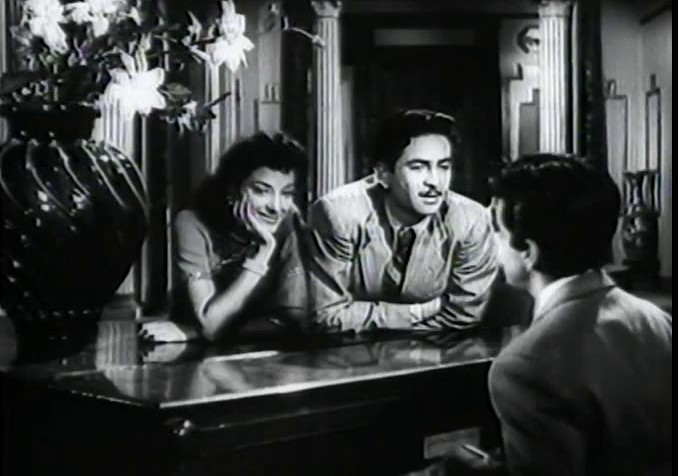 Andaz-1949-DVDRip-Hindi-480p-AVC-AAC-2-0-ESub-mkv-0001