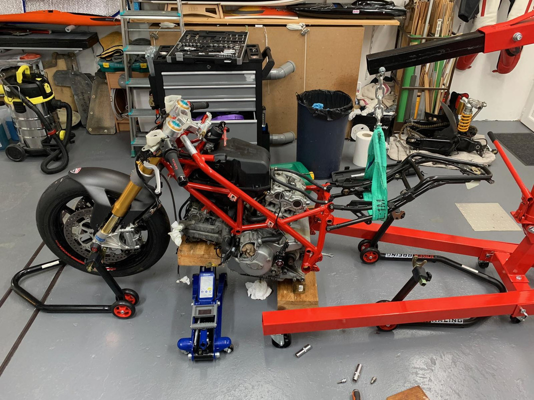 56303993501__088664C7-6761-461C-B533-1E563A406C43