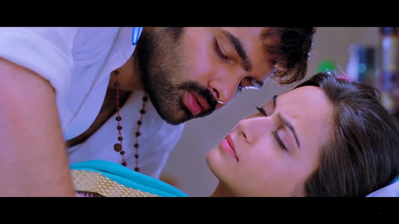 MIlky Kriti kharbanda hottest sexiest  comilation-.00_03_55_05.Still025