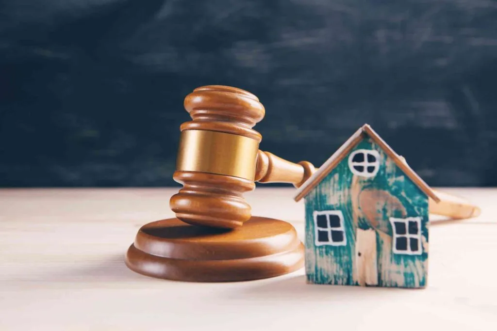 The legal angle of Commercial Real Auctions