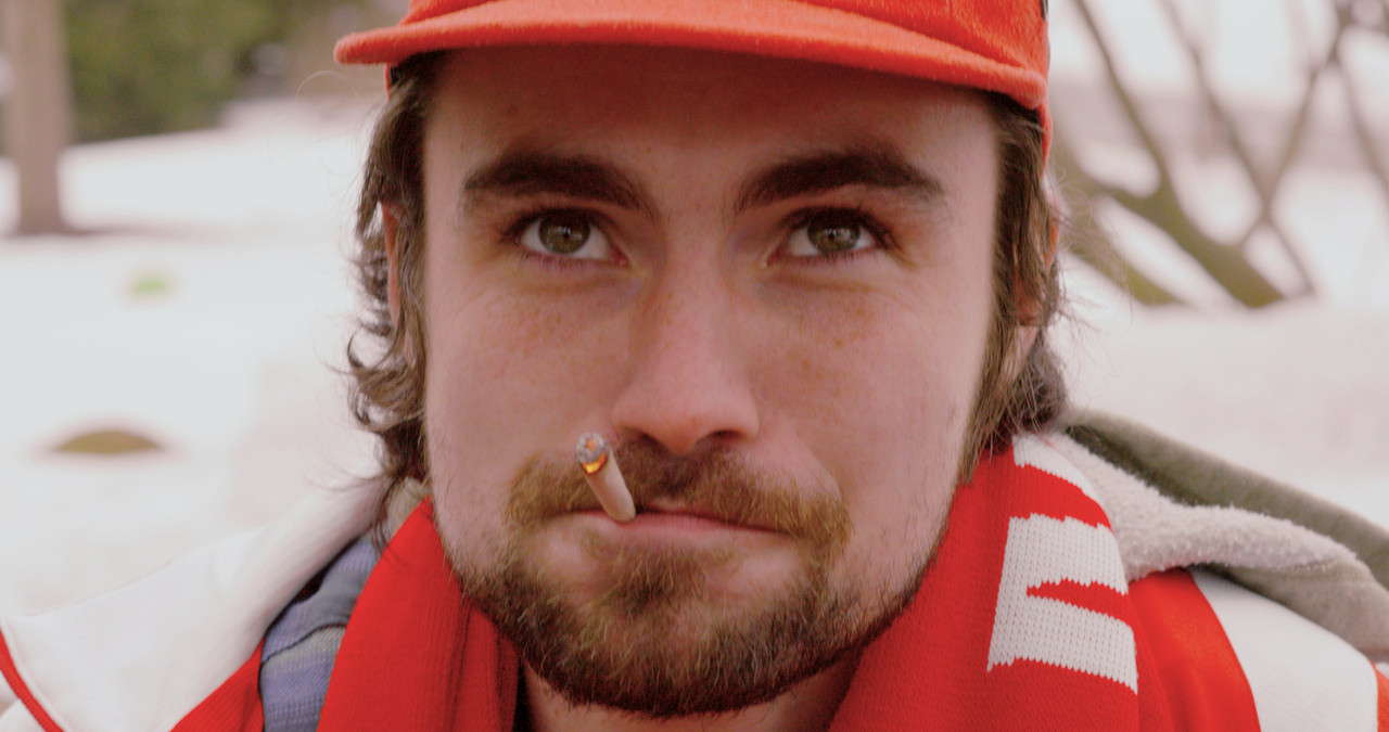 guy-snow-cig.jpg