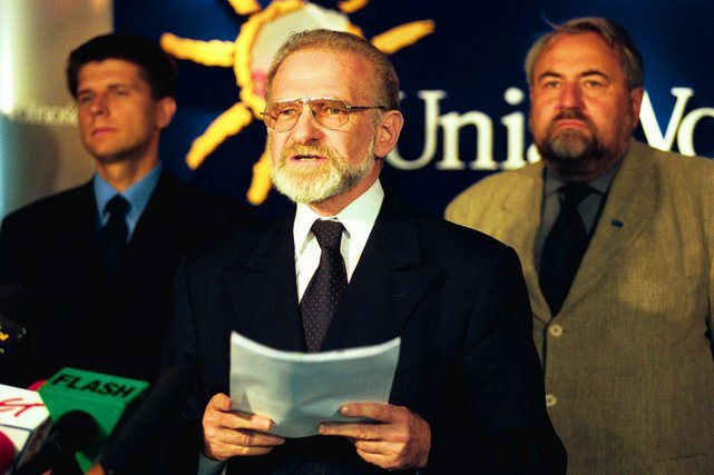 comment_9FkqwhfrngeL4omfcYcysmt4tOFUzHpB