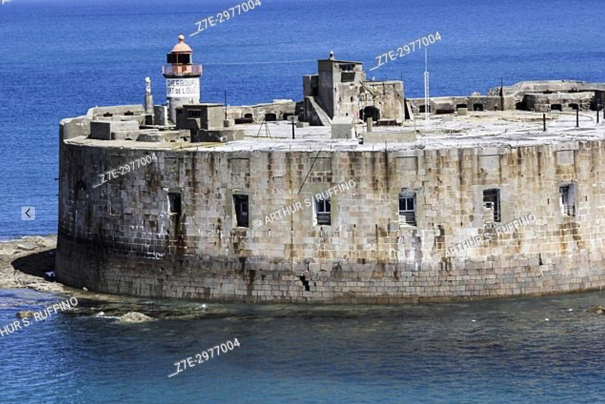 Documentation et modélisation du Fort de L'Ouest, grande rade, Cherbourg Screenshot-2021-02-01-21-54-10-682