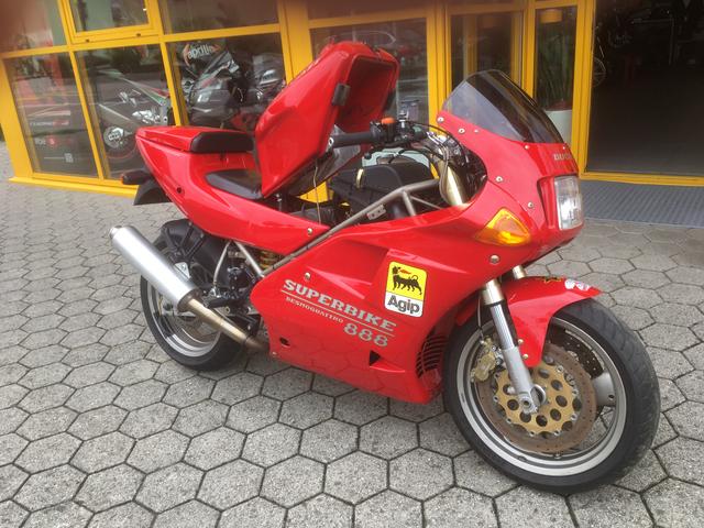 344B28CC-3063-403A-8EF5-2BC638B15B5F