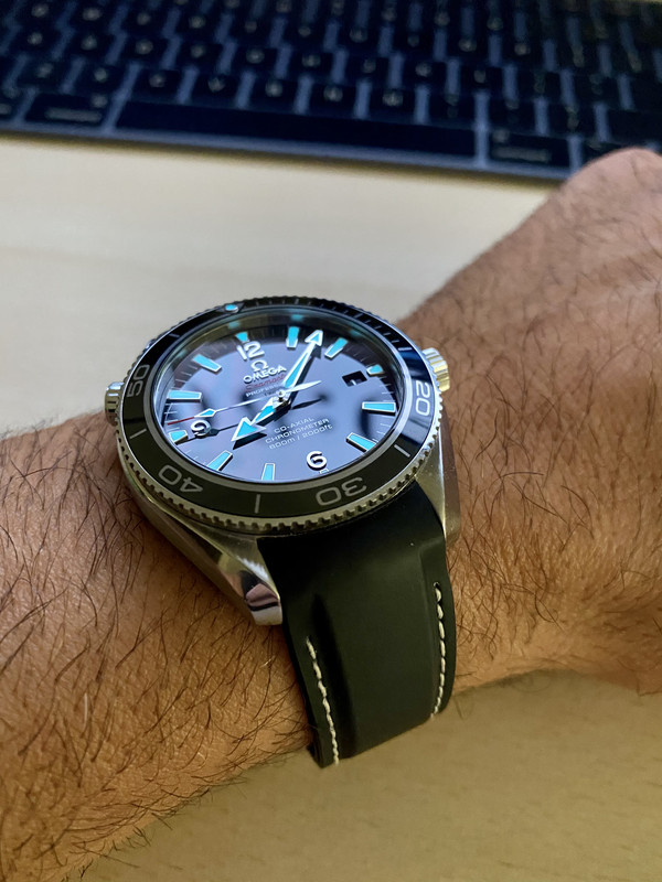 2AEAF60B-6D87-4089-9E3A-5F4C44983BF7