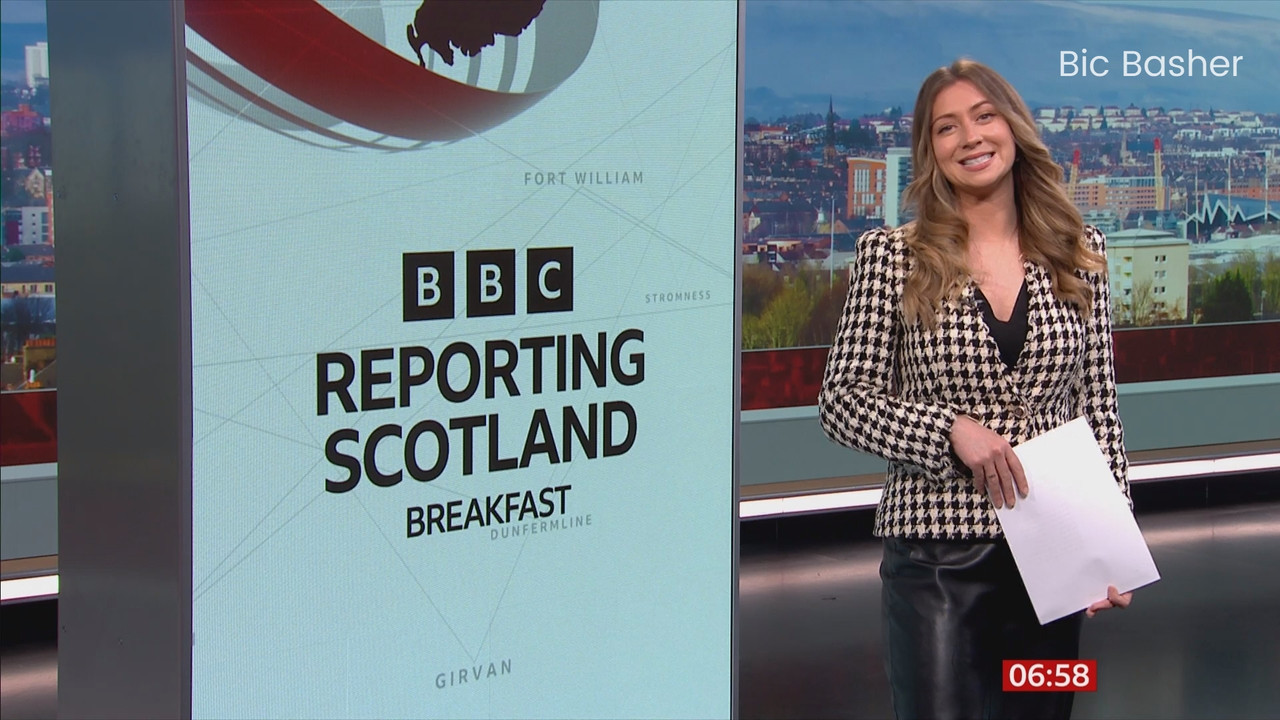 07.04 - 06.50.00 - Breakfast. The BBC's Breakfast programme features ....ts_snapshot_08.42.733
