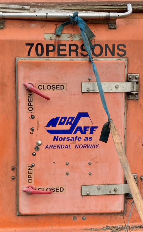 6D414423-2492-4EF1-AFFA-7F027E06503E