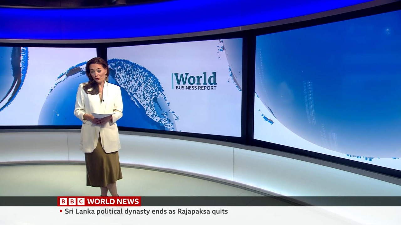 07.15 - 07.45.00 - World Business Report. The host presents and analy....ts_snapshot_06.02_[2022.07.