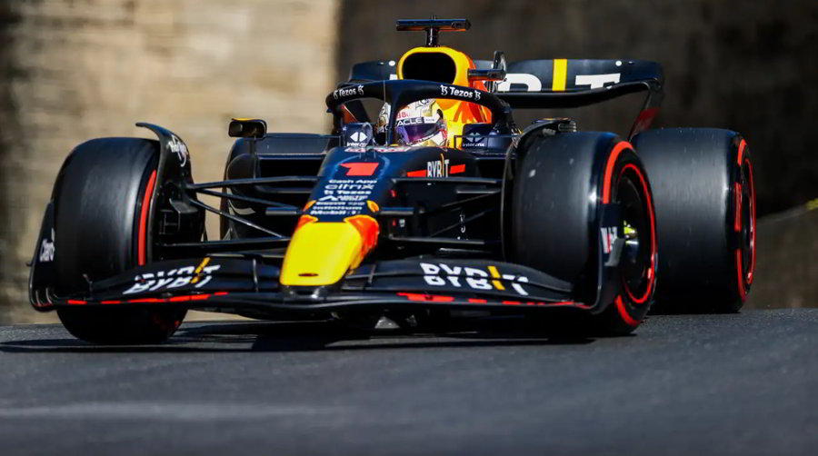 GP Baku Formula 1: Doppietta Red Bull, vince Verstappen, disastro Ferrari