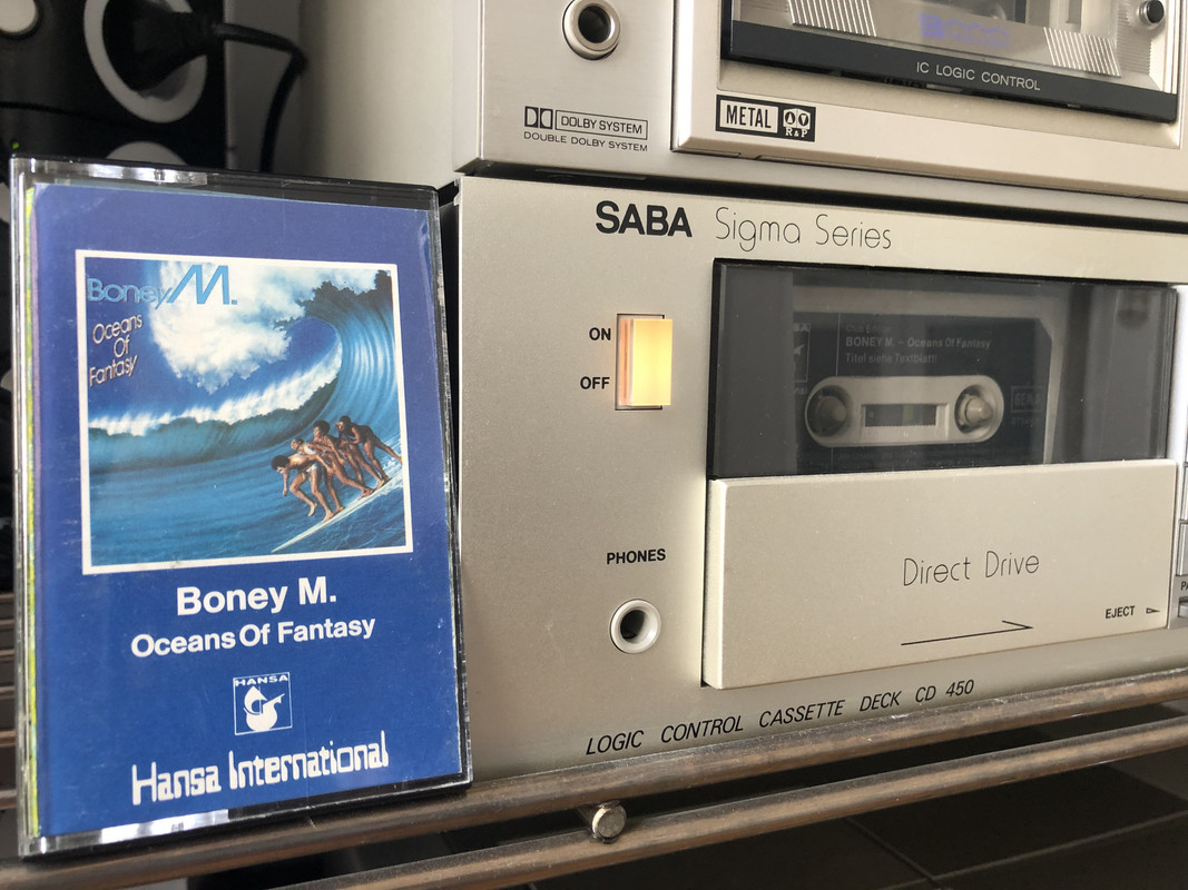 AF0095E2-115C-4DE1-8250-A40CBEEB9986