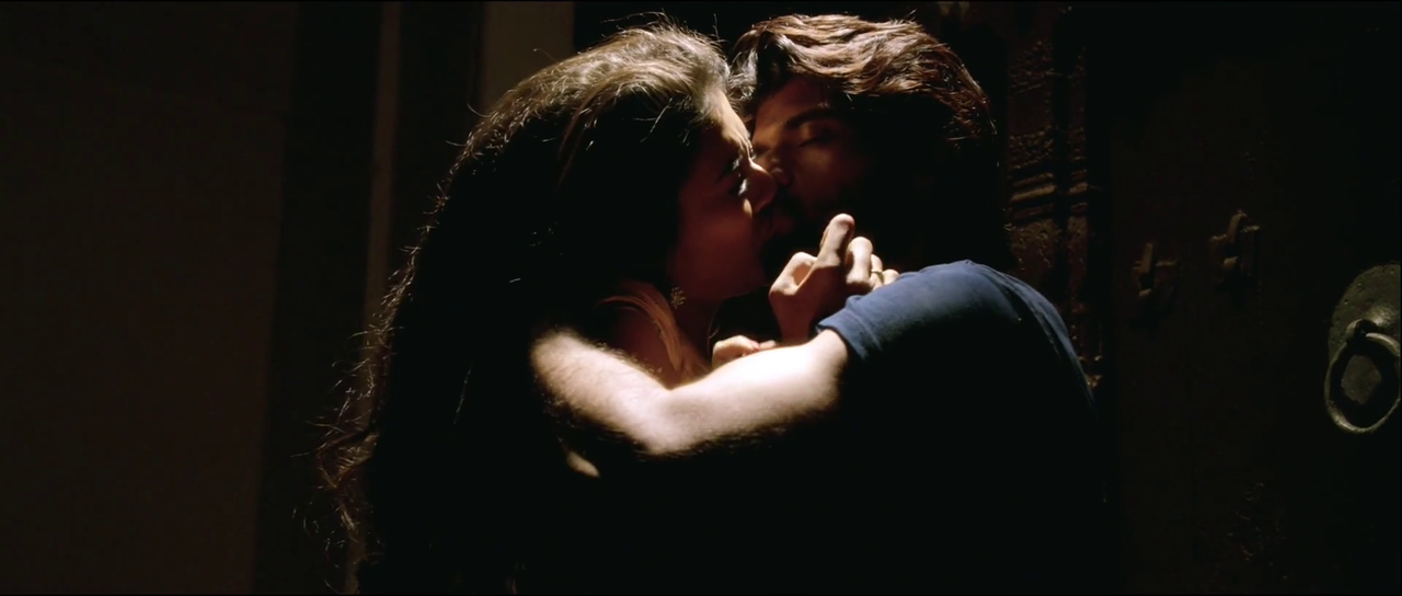 vlcsnap-2025-04-22-23h43m17s333