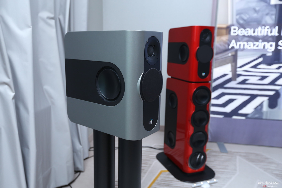 D1AA5CAE-9D21-4491-A86E-E8F40329F9D1