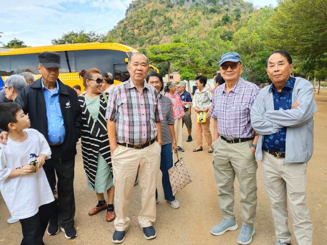 LINE_ALBUM_จปร.22 One Day Trip กาญจนบุรี_241215_13