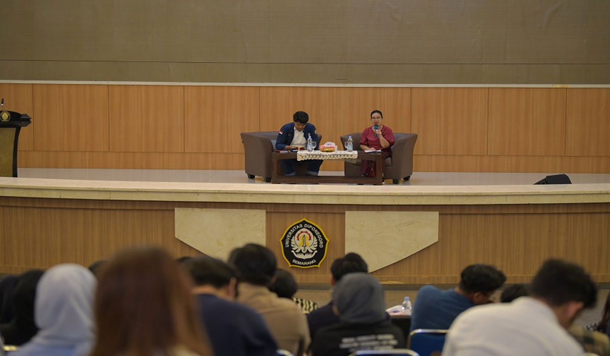 Dialog Cerdas Agustina dan BEM Undip Bahas Pembangunan Kota Semarang! Dialog Cerdas Agustina dan BEM Undip Bahas Pembangunan Kota Semarang!