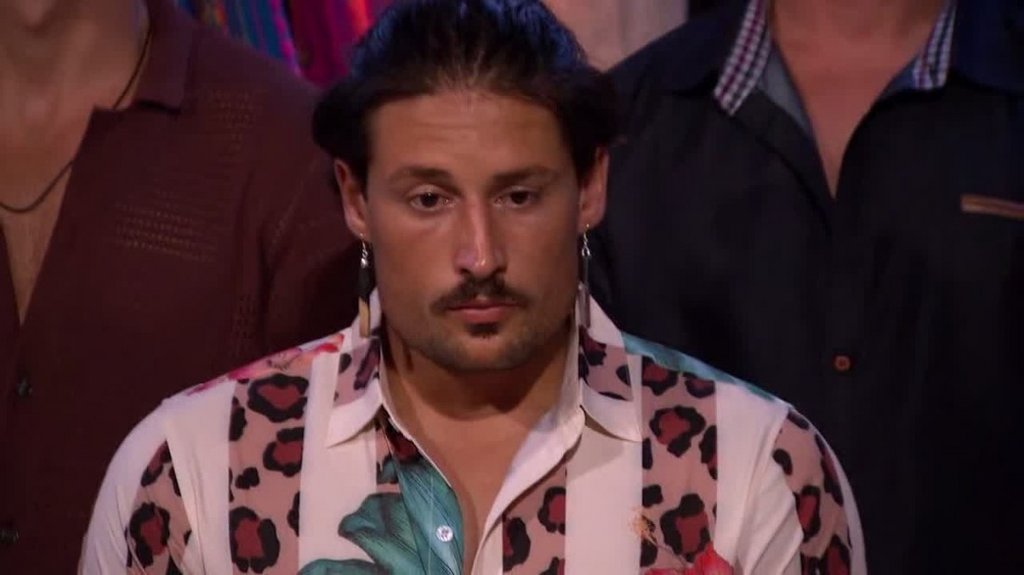 [Image: 6s5dtrquog90.jpg]