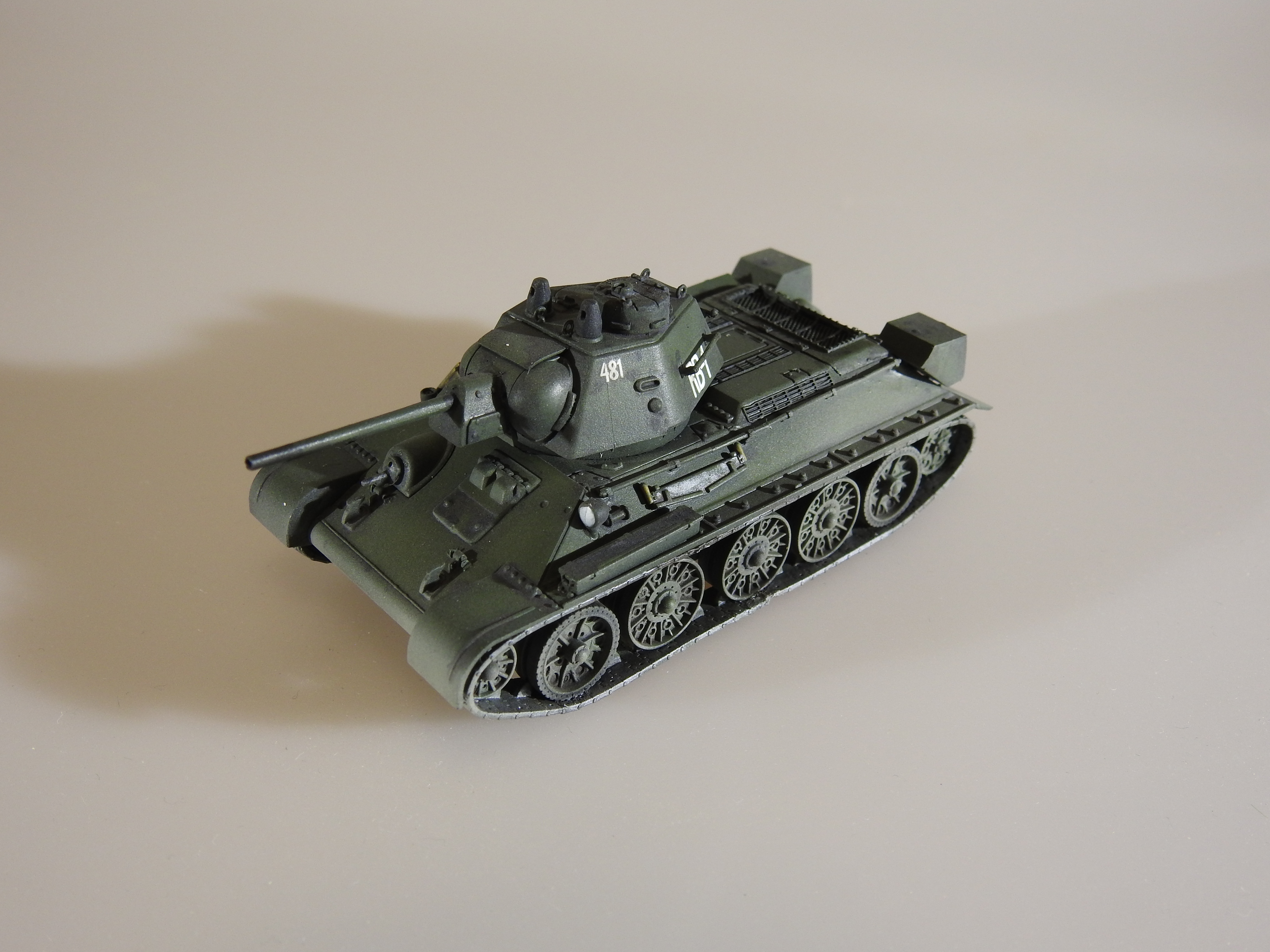 T-34/76 Mod. 1943, Dragon, 1/72 – klar DSCN7238