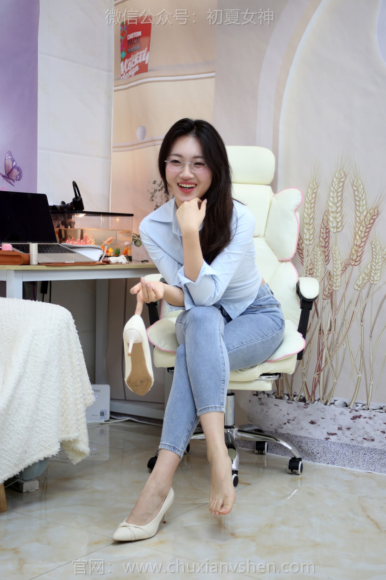 夏小小nude《初夏女神》写真，室内的，清新与优雅的双重享受插图5