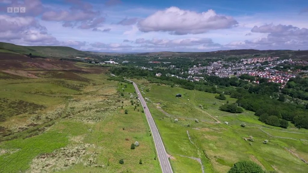 [Image: 2uf23mkk1obg.jpg]