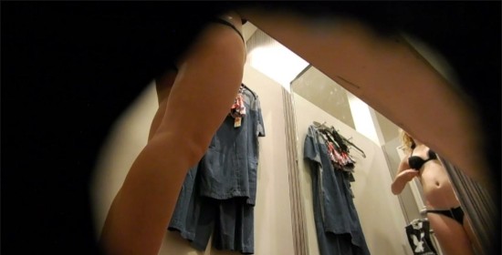 [Image: Voyeur57495103606.jpg]