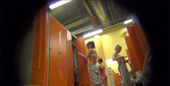 [Image: Voyeur27225090113.jpg]