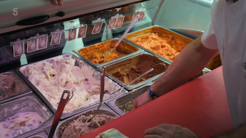 [Image: d2a7aue5hyq2.png]