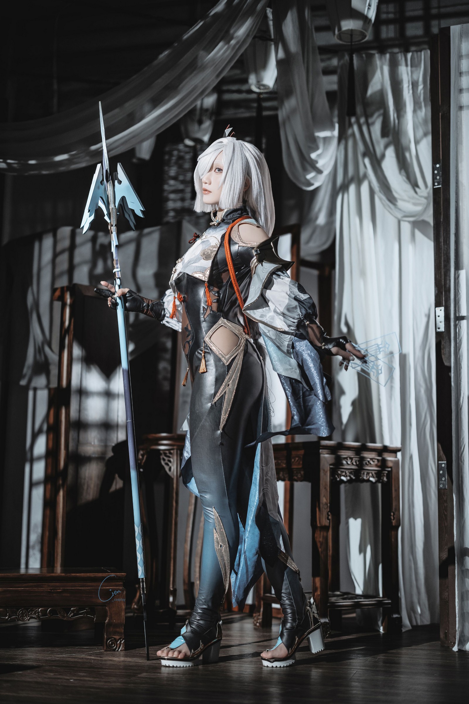 Cien恩恩 原神 申鹤 Cosplay 写真合集｜角色还原高清大图（31P｜89MB）插图3