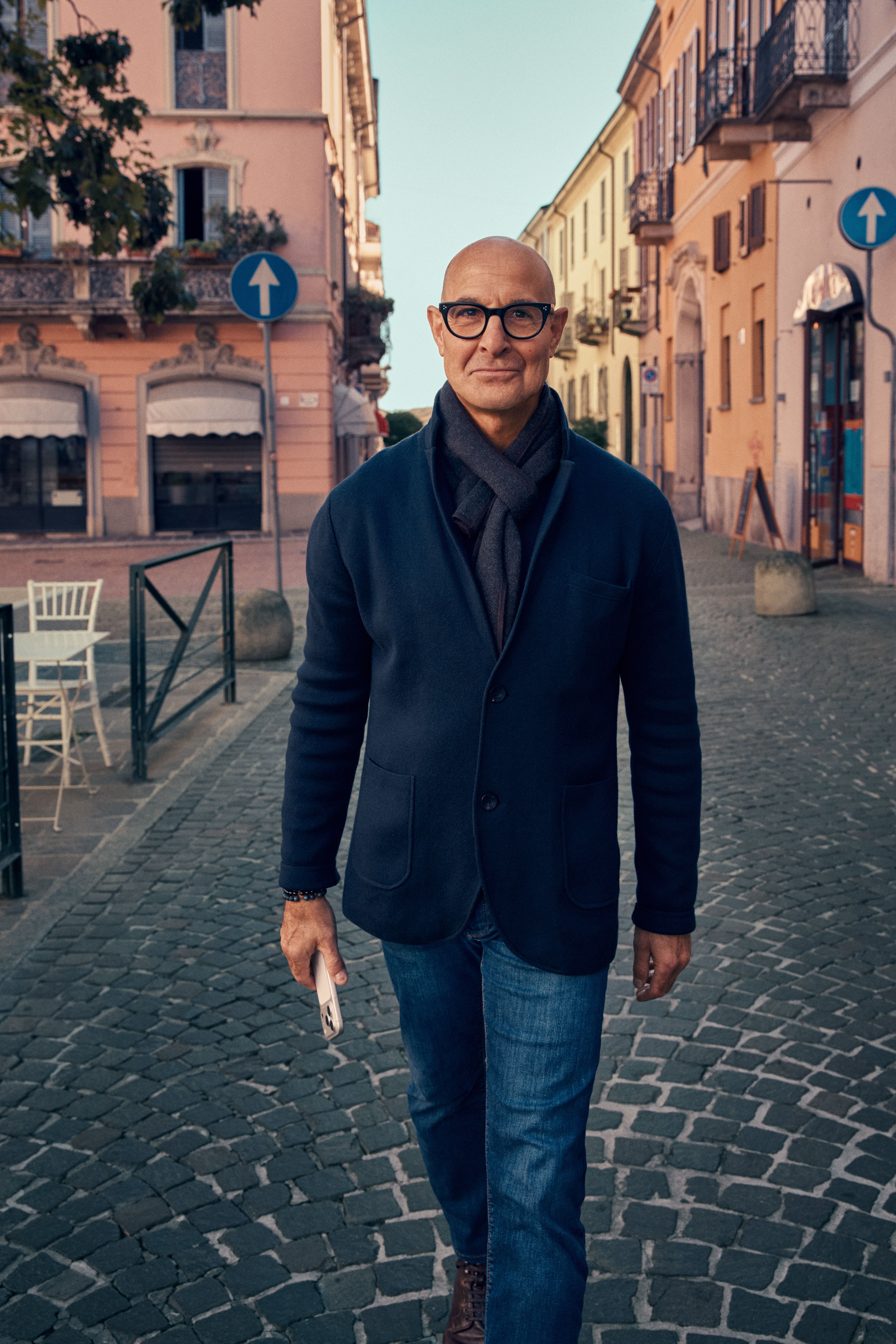 Stanley Tucci shopping in Italian market