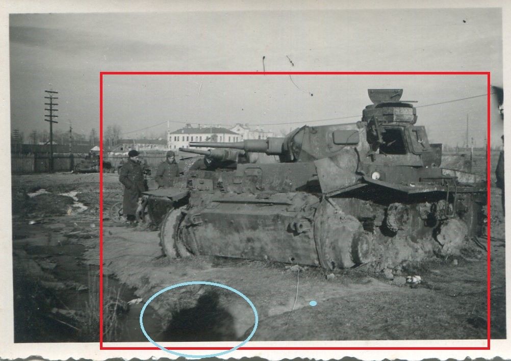 FOTO Zerstörter Panzer TANK in Russland