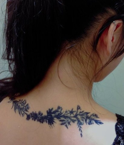 Black-and-white-flower-tattoo 512235 (92)