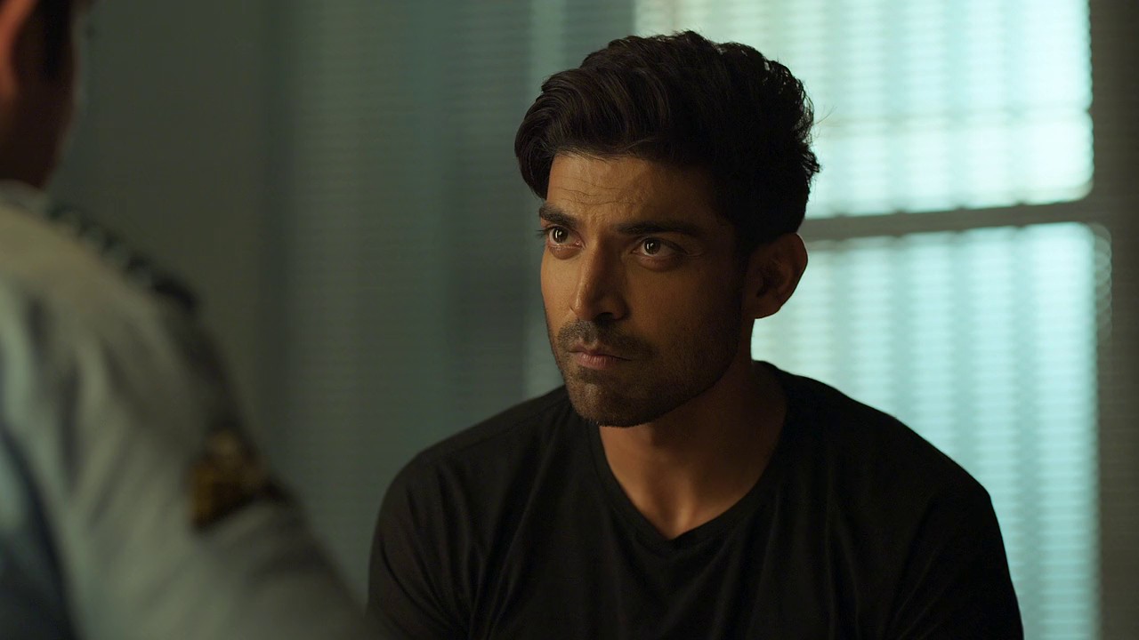 Commander-Karan-Saxena-S01-E04-hin-TBA-WEB-DL-720p-x264-AVC-AAC-2ch-mkv-0003