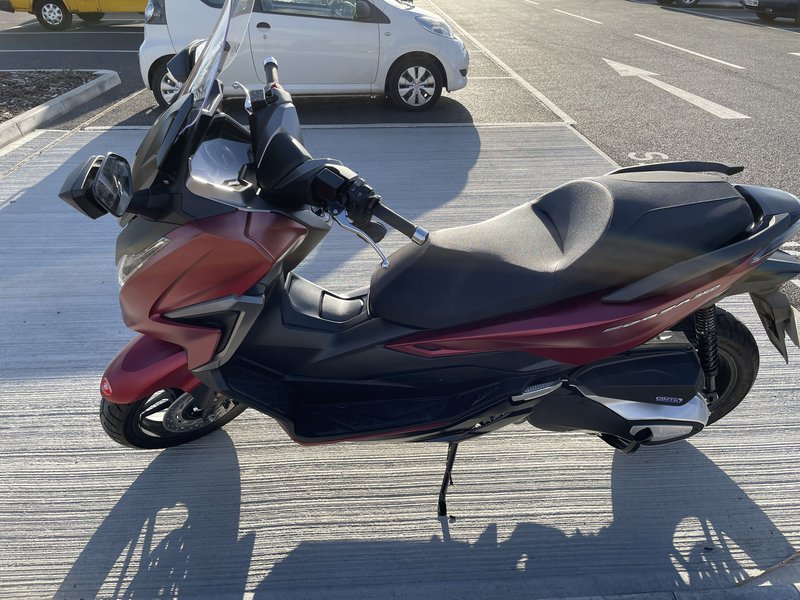 B6A5F8B2-73F9-4974-A24A-801BD290AA75