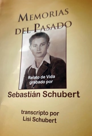 Memorias del Pasado es una transcripción realizada por María Elizabeth Shubert de siete casetes grabados por su tío