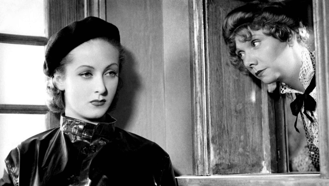 Danielle Darrieux (Abus De Confiance).
