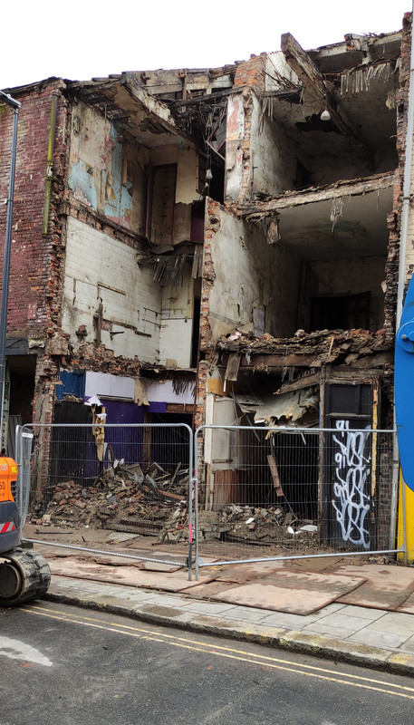 Collapsed Old House on Kirkgate (phone pics) 22-4-24 (2)