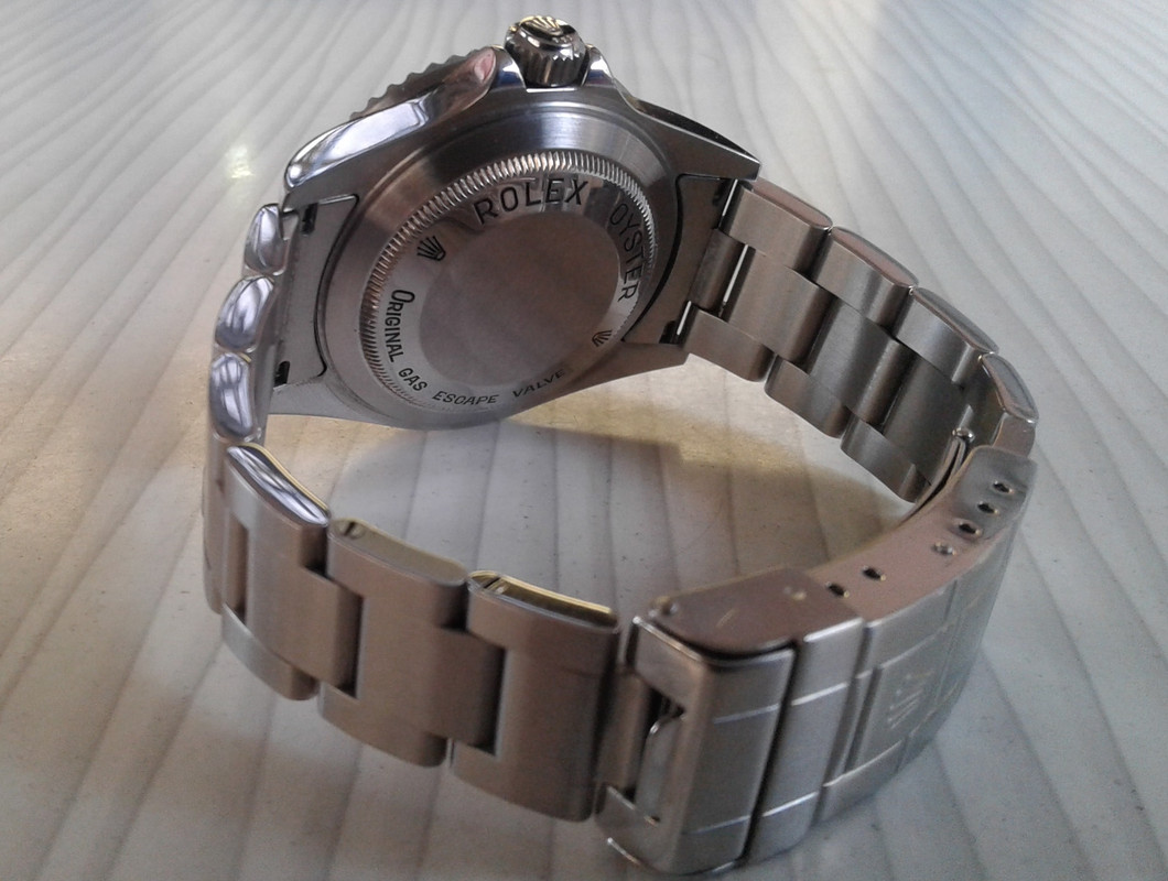 Rolex Sea-Dweller 16600 - tome 2 - Page 10 20191206-155539