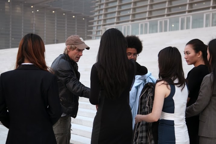 3NOV13_KSI_01_1383491561