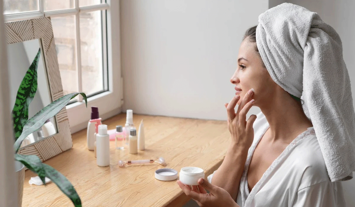 Healthy Skin, Naturally Beautiful: An Effective Daily Care Guide