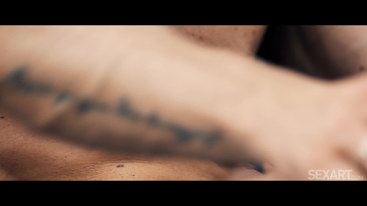 Alice Klay - Touching Refreshment - SEXART.mp4.0009