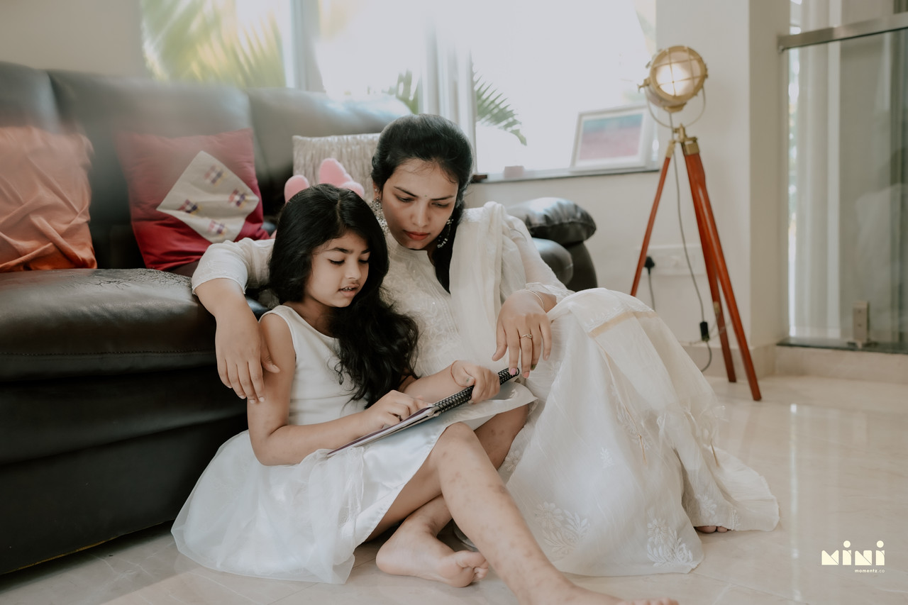 South Indian family photographer Birmingham — real moments, natural light, Mini Momentz Co.