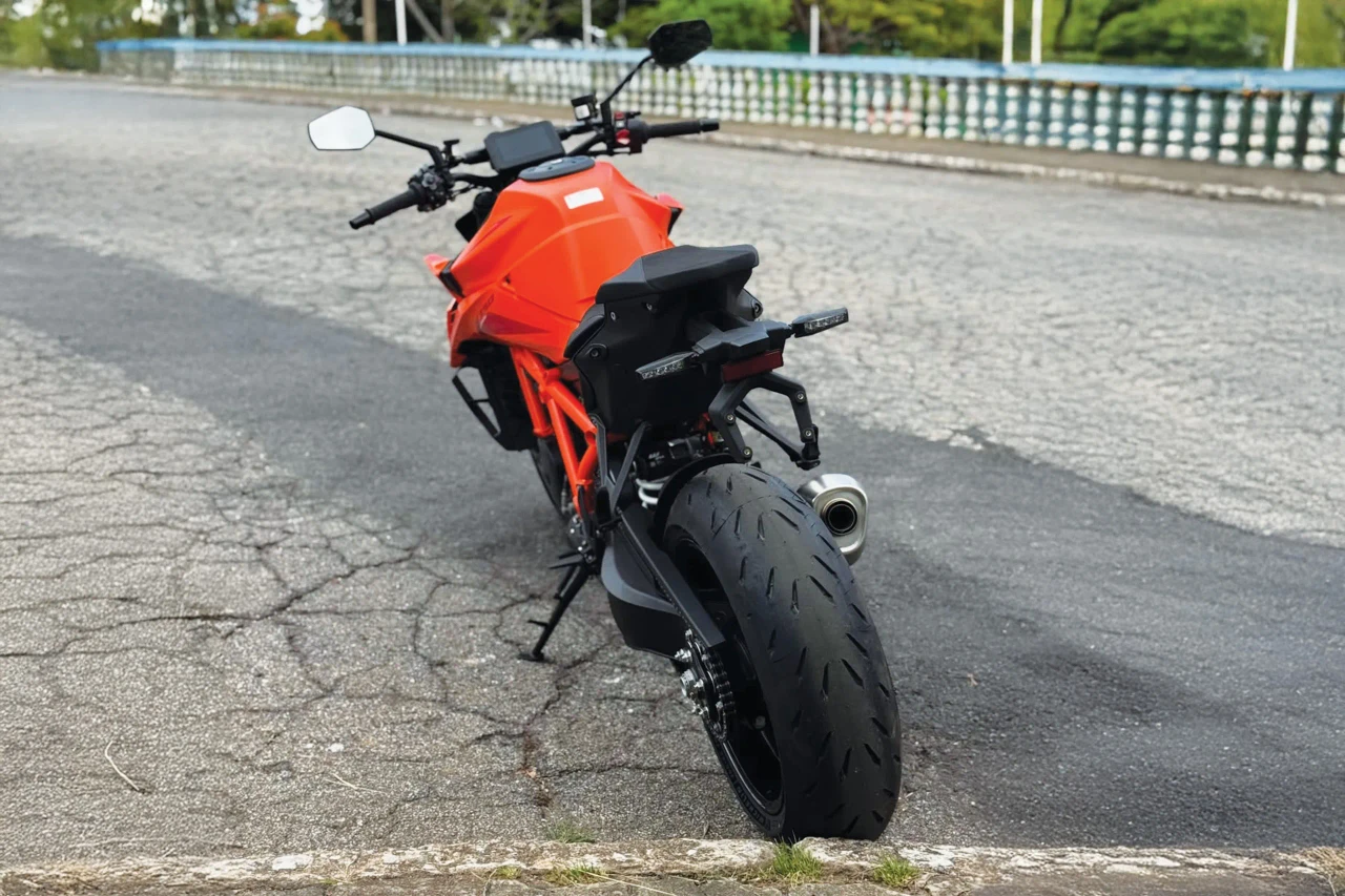 Torque Block tyre expertise for KTM 1390 Super Duke R