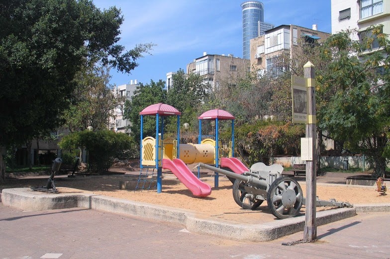 памятник Гиватаим 1
