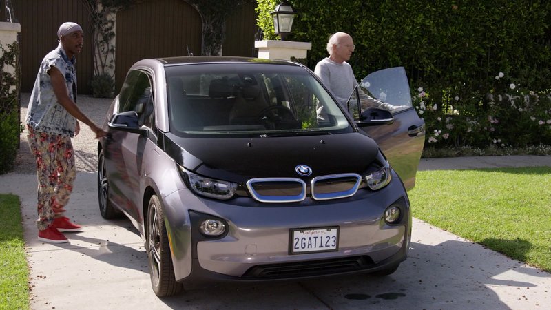 BMW-i3-Car-Driven-by-Larry-David-in-Curb-Your-Enthusiasm-Season-10-Episode-3-Artificial-Fruit-4.jpg
