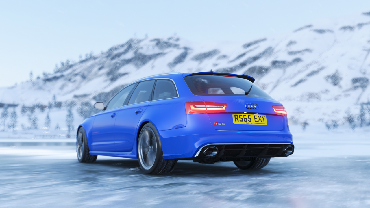 FH4-Audi-RS6-Avant-2.png