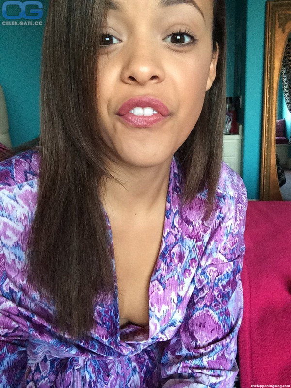 aubrey-cleland-oops-89543
