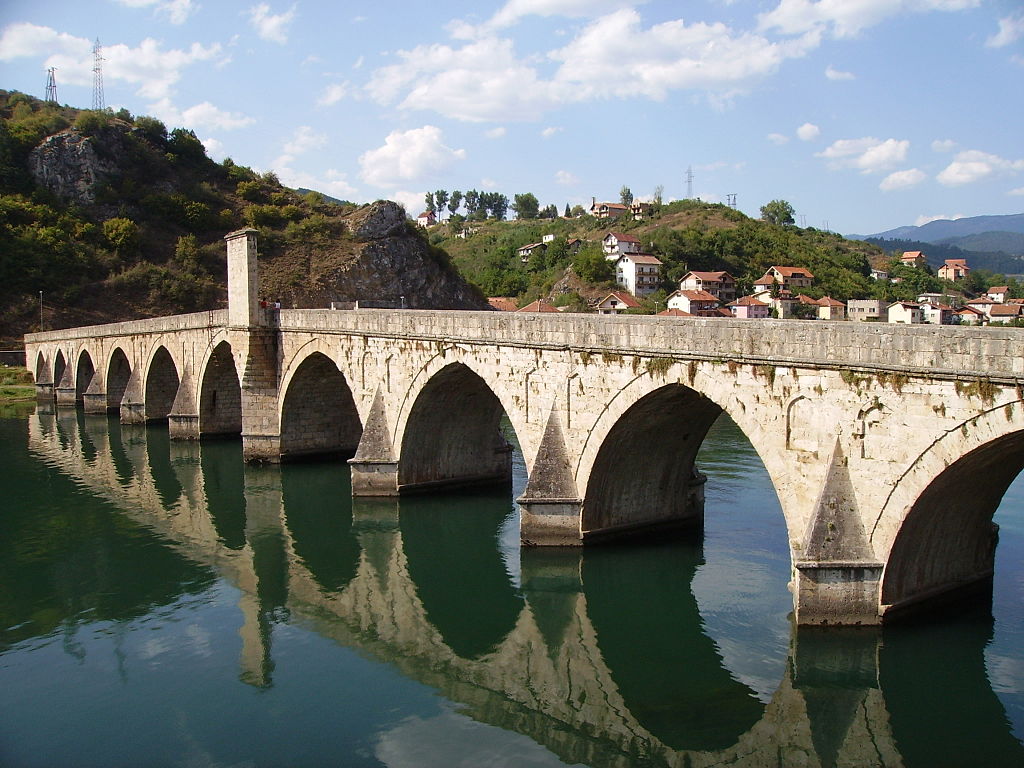[Obrazek: Visegrad-Drina-Bridge-1.jpg]