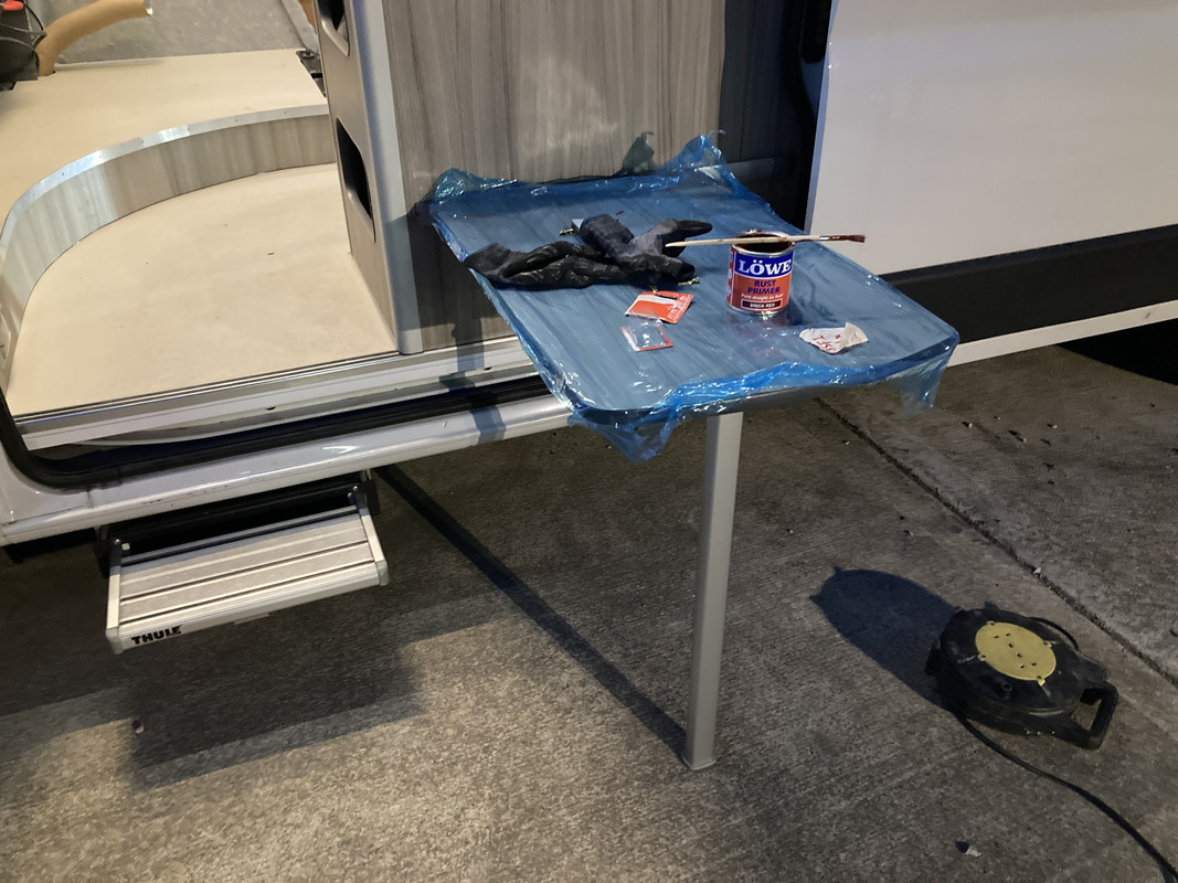 2B05D354-D46C-4832-B769-690EE26D71DF