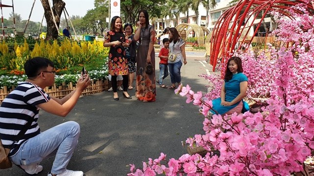 [Image: ngoai-nguyen-hue-sai-gon-co-ca-duong-hoa...ung-tr.jpg]