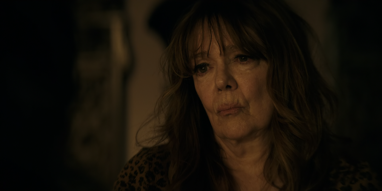 The.Penguin.S01E07.Top.Hat.2160p.NOW.WEB-DL.DDP5.1.Atmos.H.265-FLUX_new.mkv_snapshot_18.54_[2025-01-